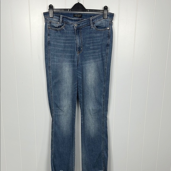 Judy Blue Womens Dad Jeans 13/31 Med Wash Frayed Hem Straight Leg Relaxed Fit - Picture 1 of 15